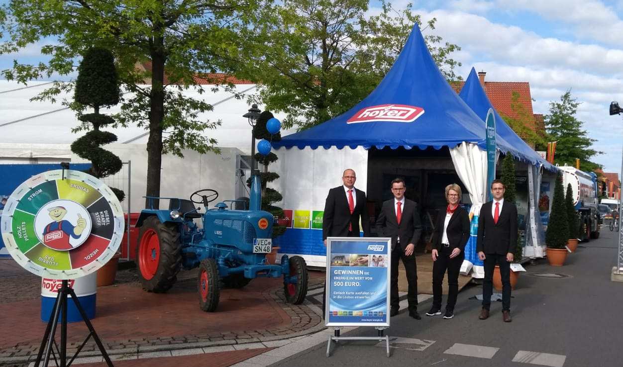 Hoyer stellt sich bei Gewerbeschau vor