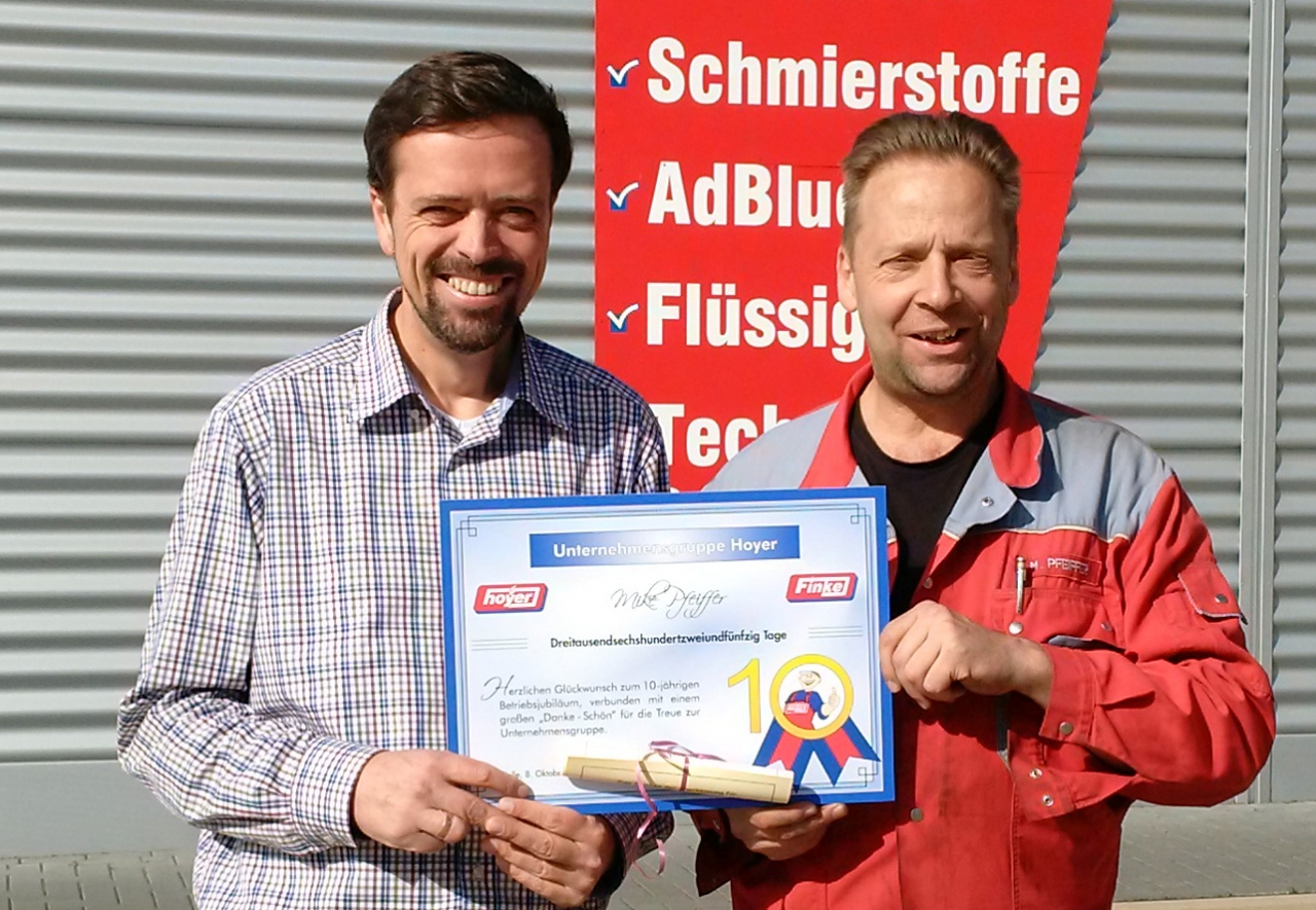 Mike Pfeiffer feiert Jubiläum bei Hoyer