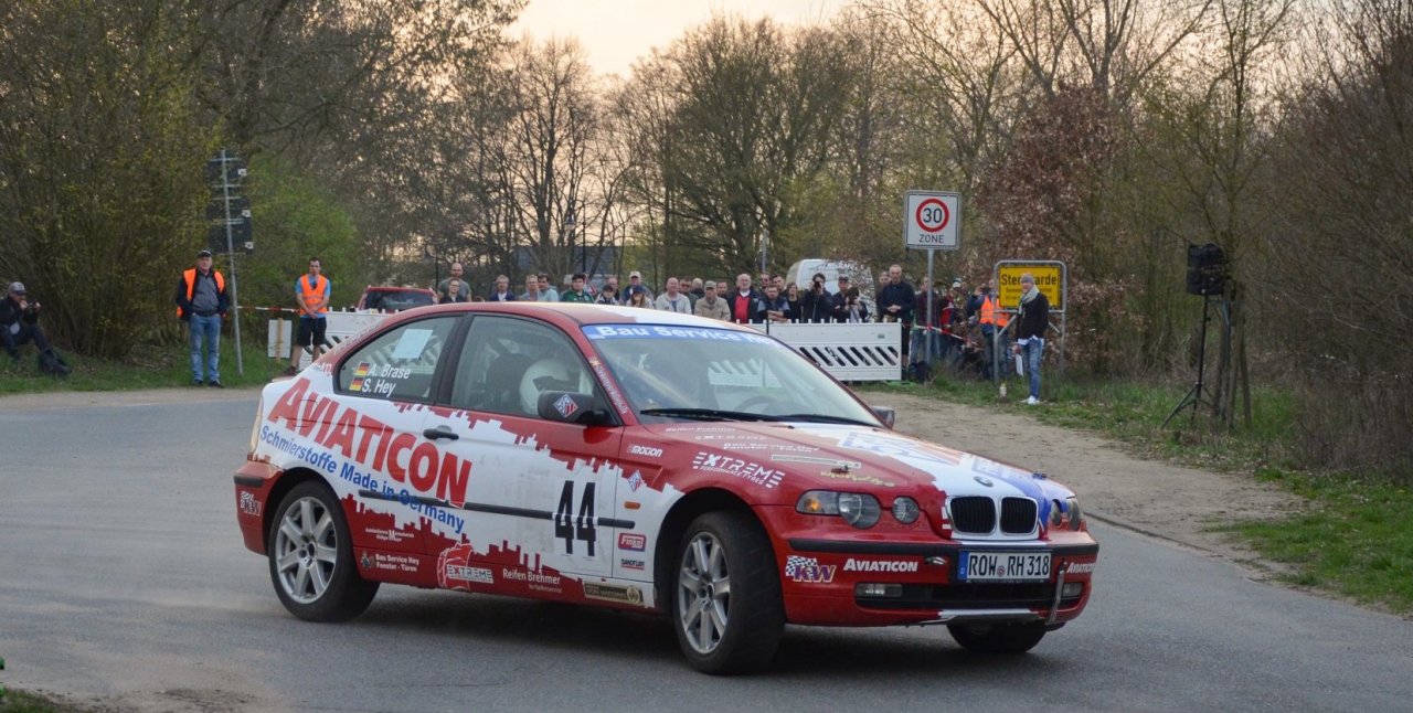 Alexander Brase wird Dritter bei Rallye in Trittau
