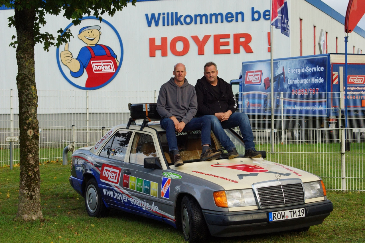 Matell Neubauer und Torsten Haase legen 7.000 Kilometer im 200 D zurück
