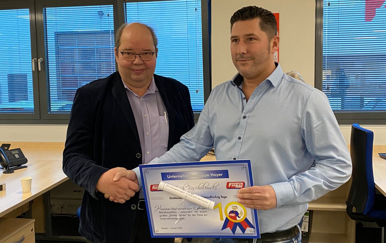 Eric Baschulewski feiert Betriebsjubiläum in Bremen