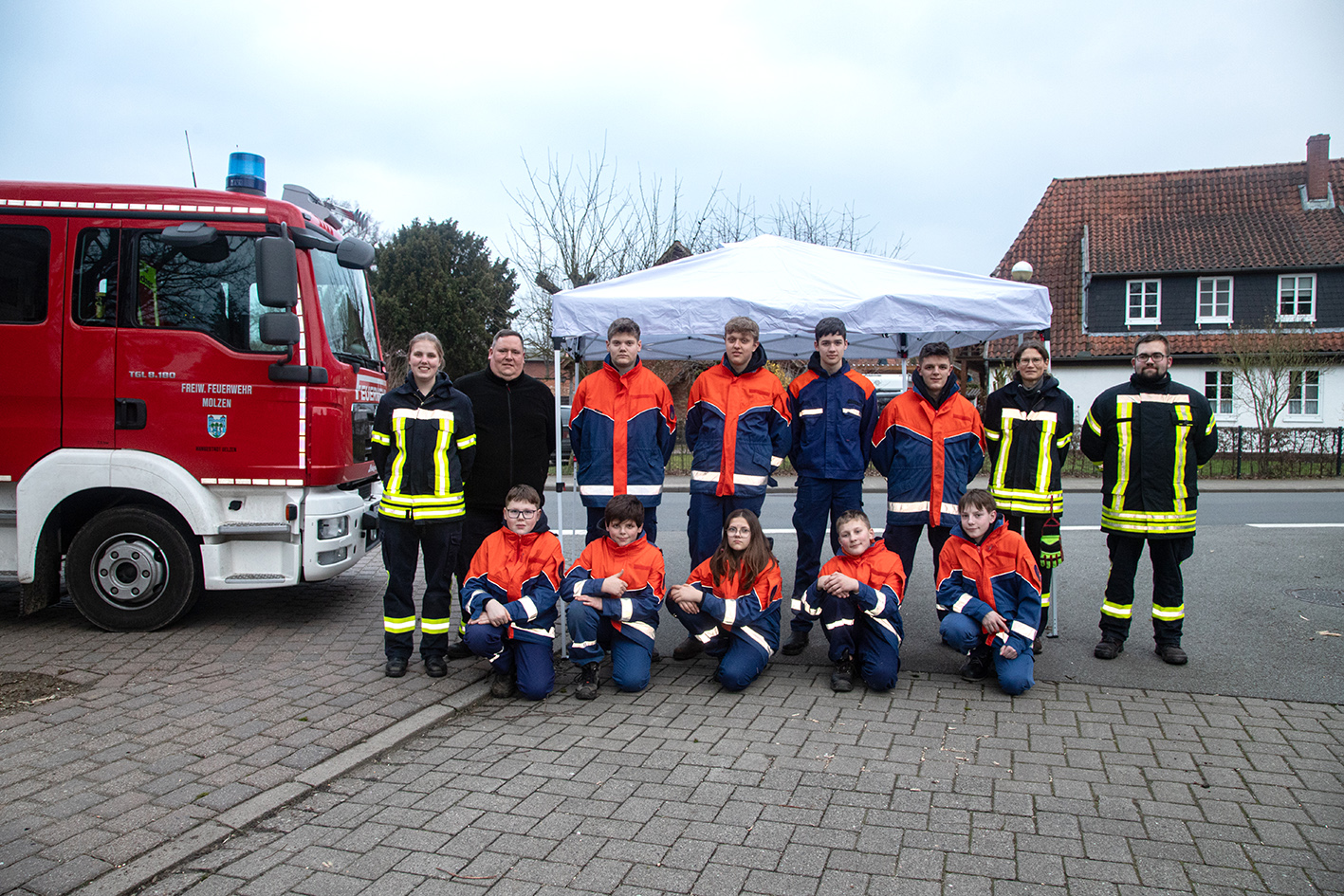 Hoyer unterstützt Feuerwehr Molzen