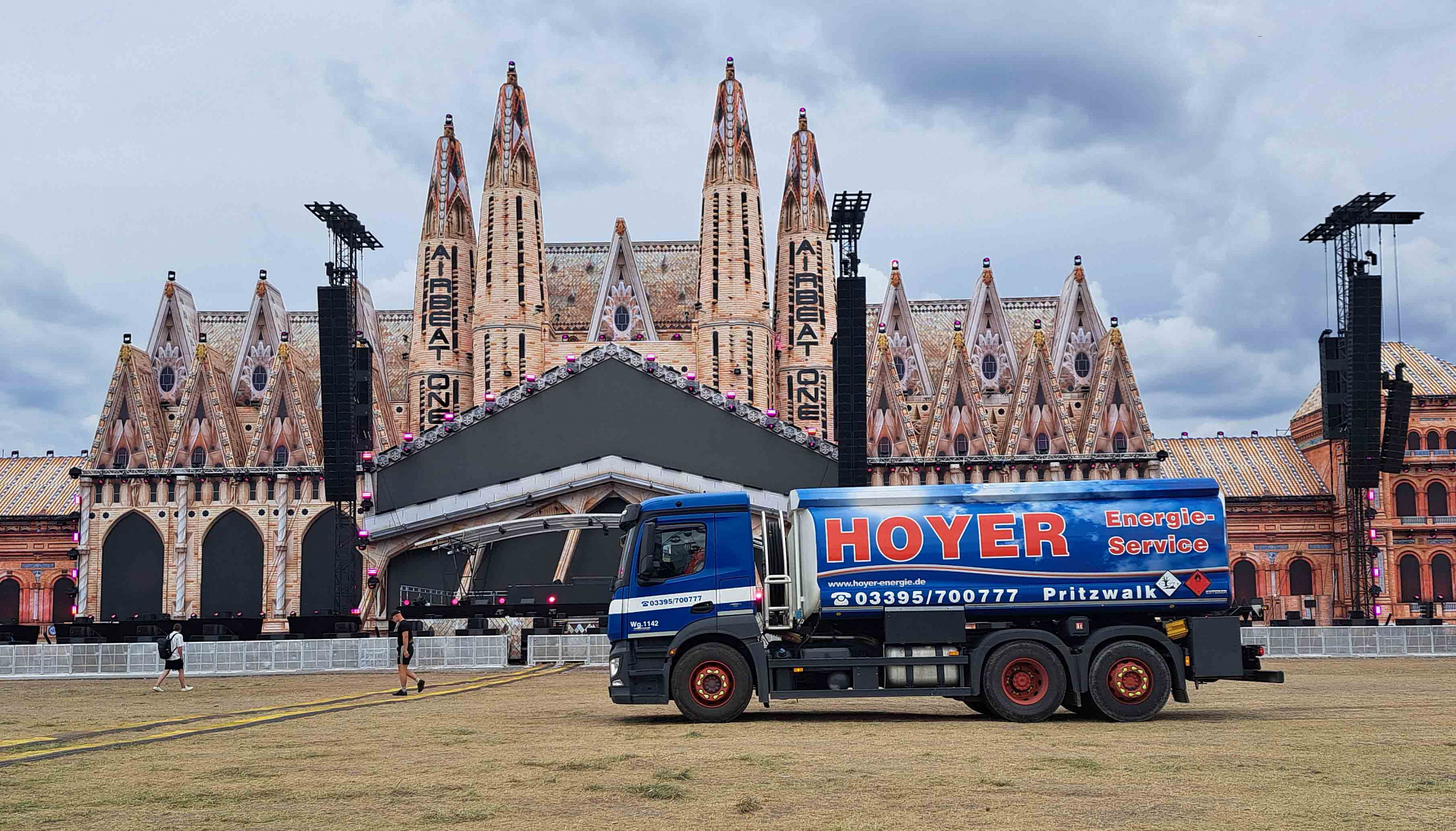 Hoyer beliefert das Airbeat One