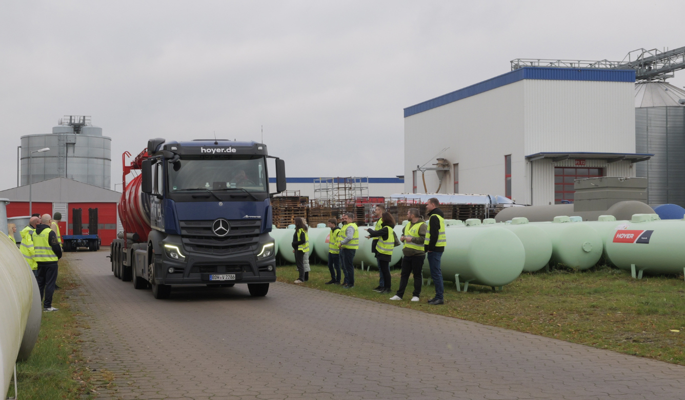 Soldatentag in der Zentrale von Hoyer