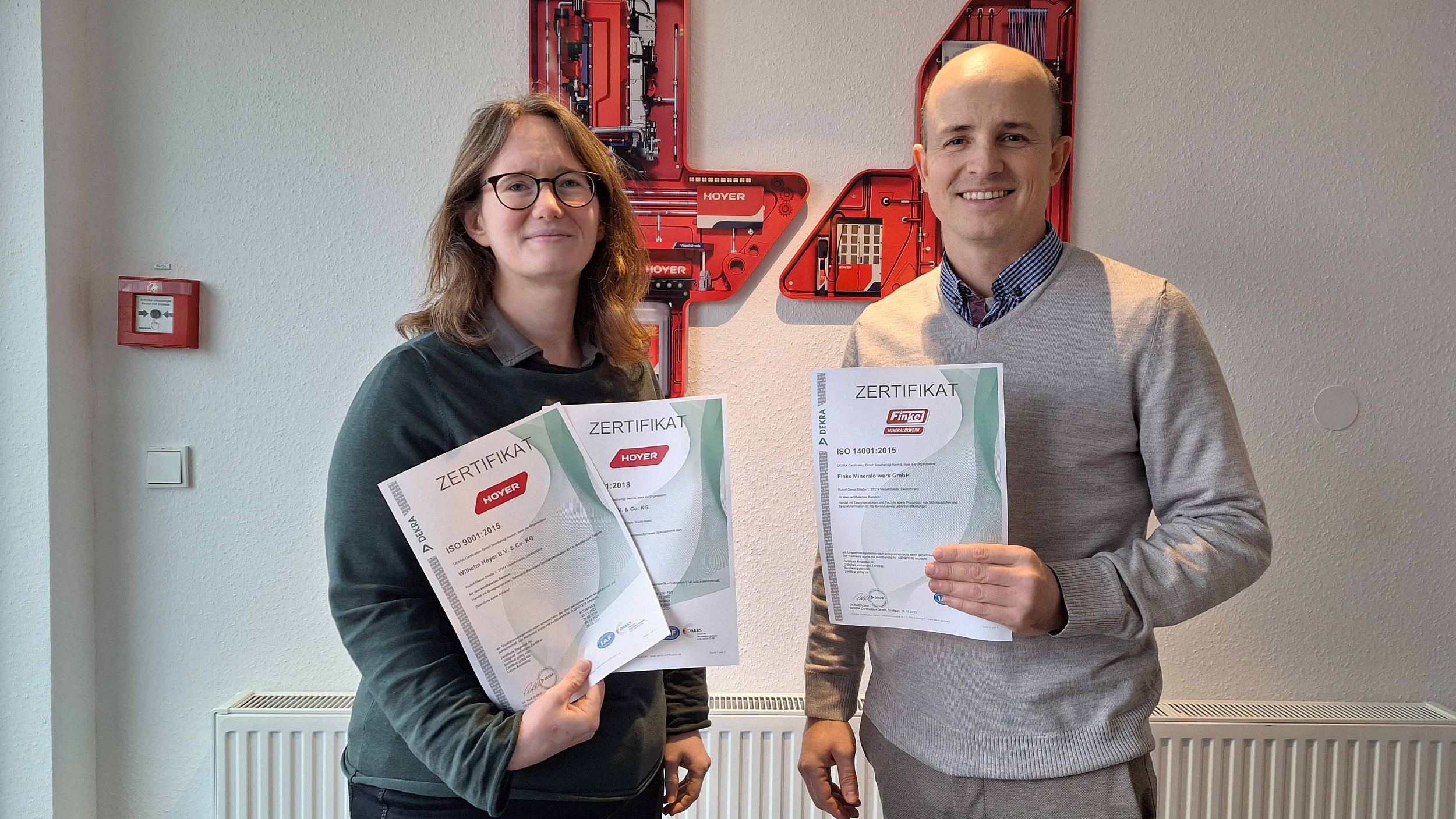 DEKRA erteilt Hoyer wichtige Zertifikate