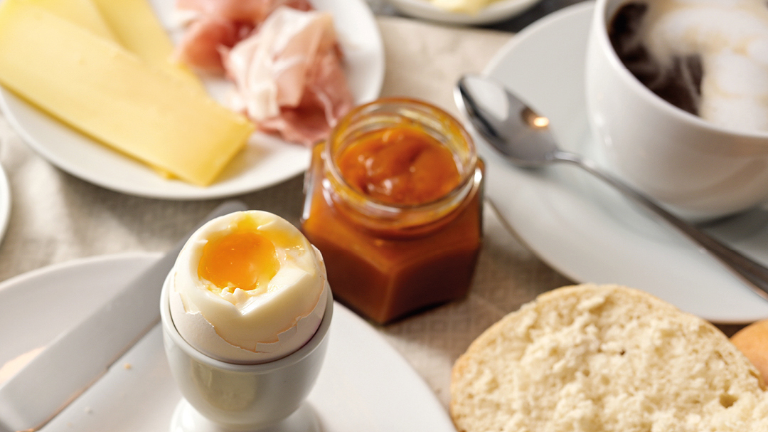 Bei Hoyer Gratis-Frühstück an den Festtagen