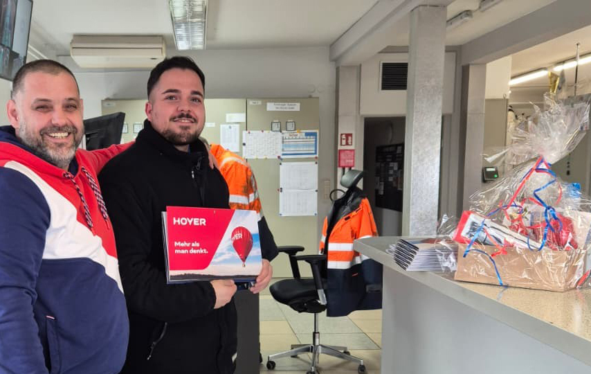 Hoyer dankt Mitarbeitern in Tanklägern