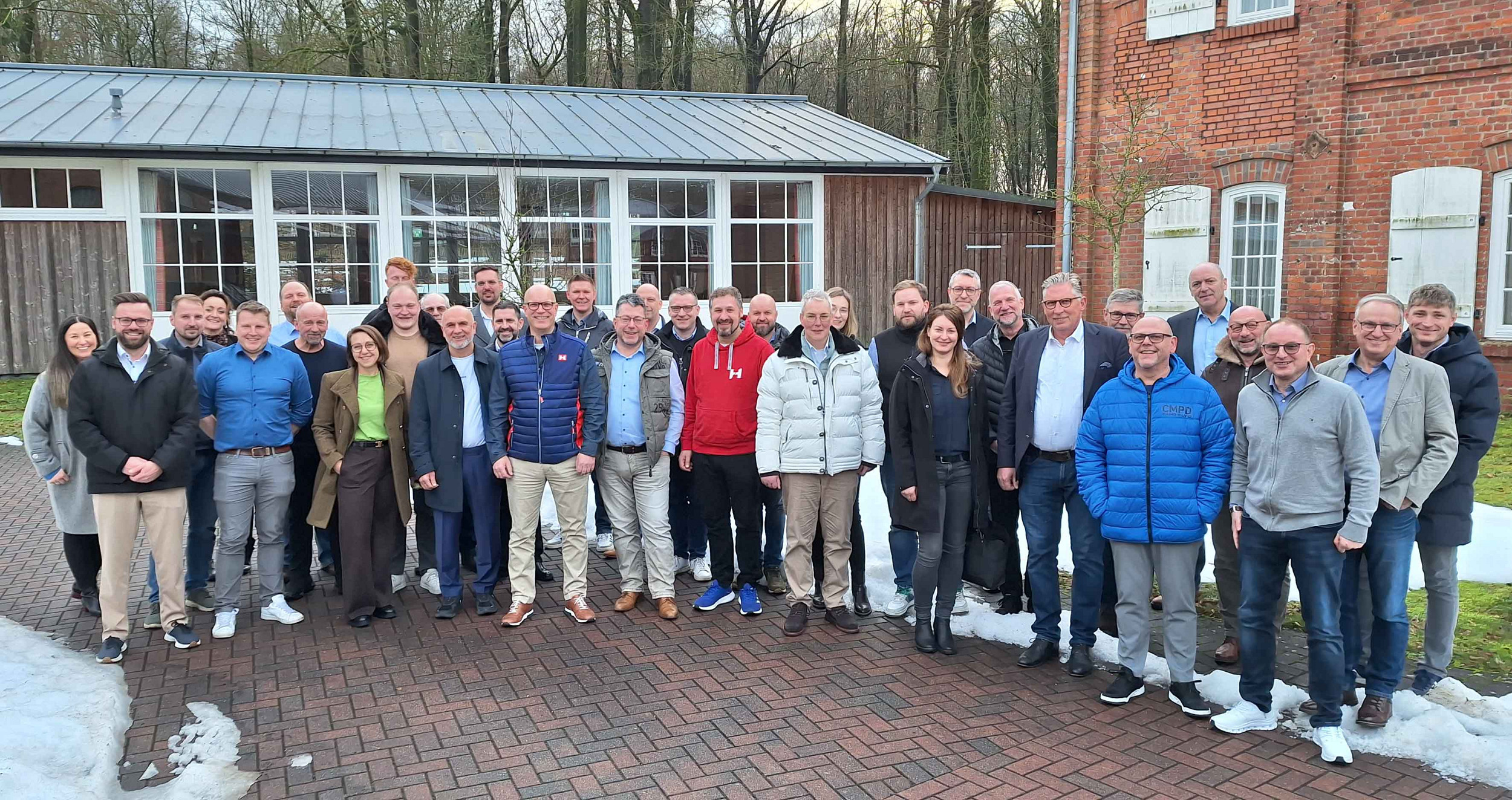 Schmierstoffspezialisten von Hoyer tagen