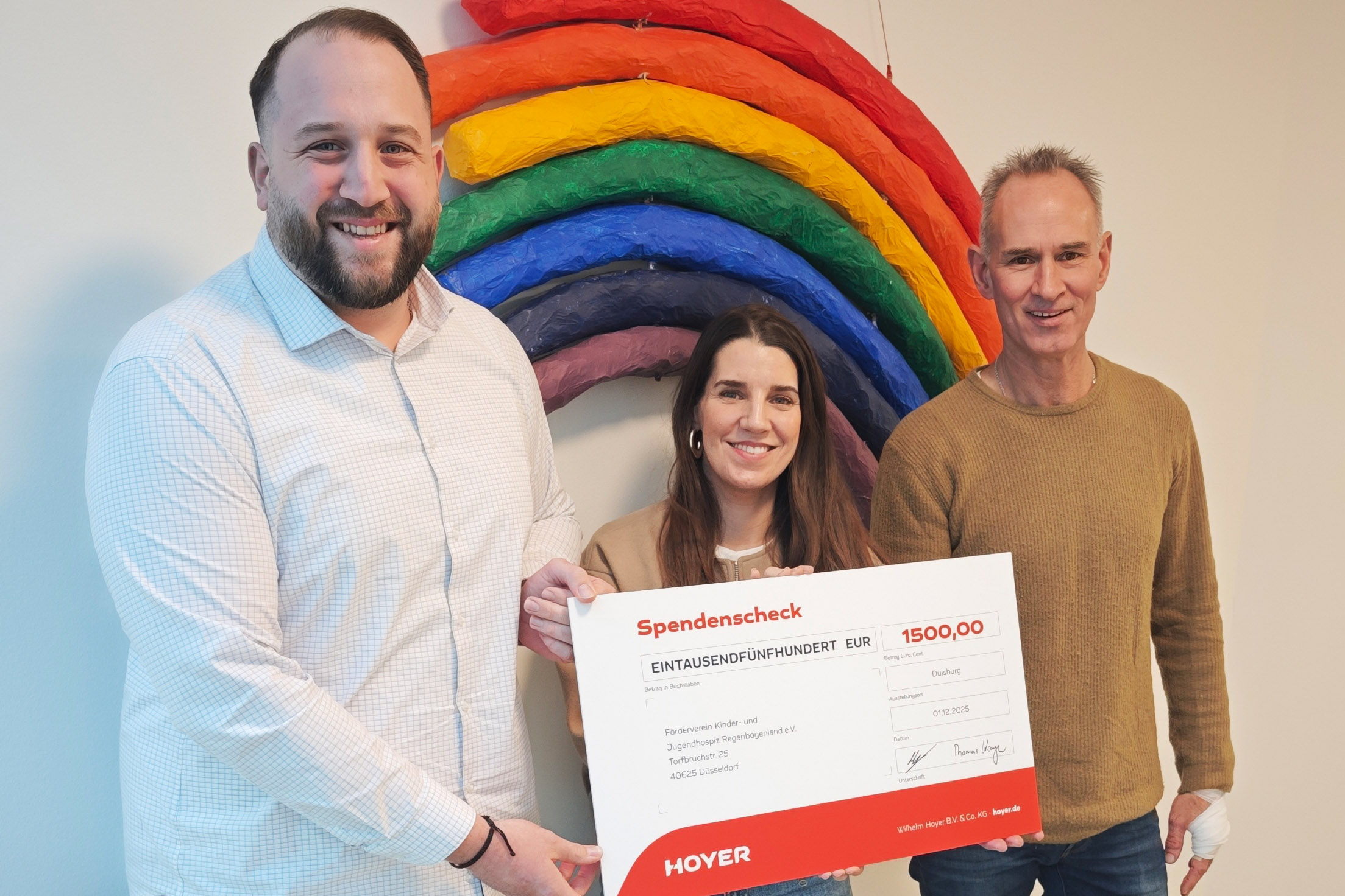 Hoyer spendet an Kinder- und Jugendhospiz