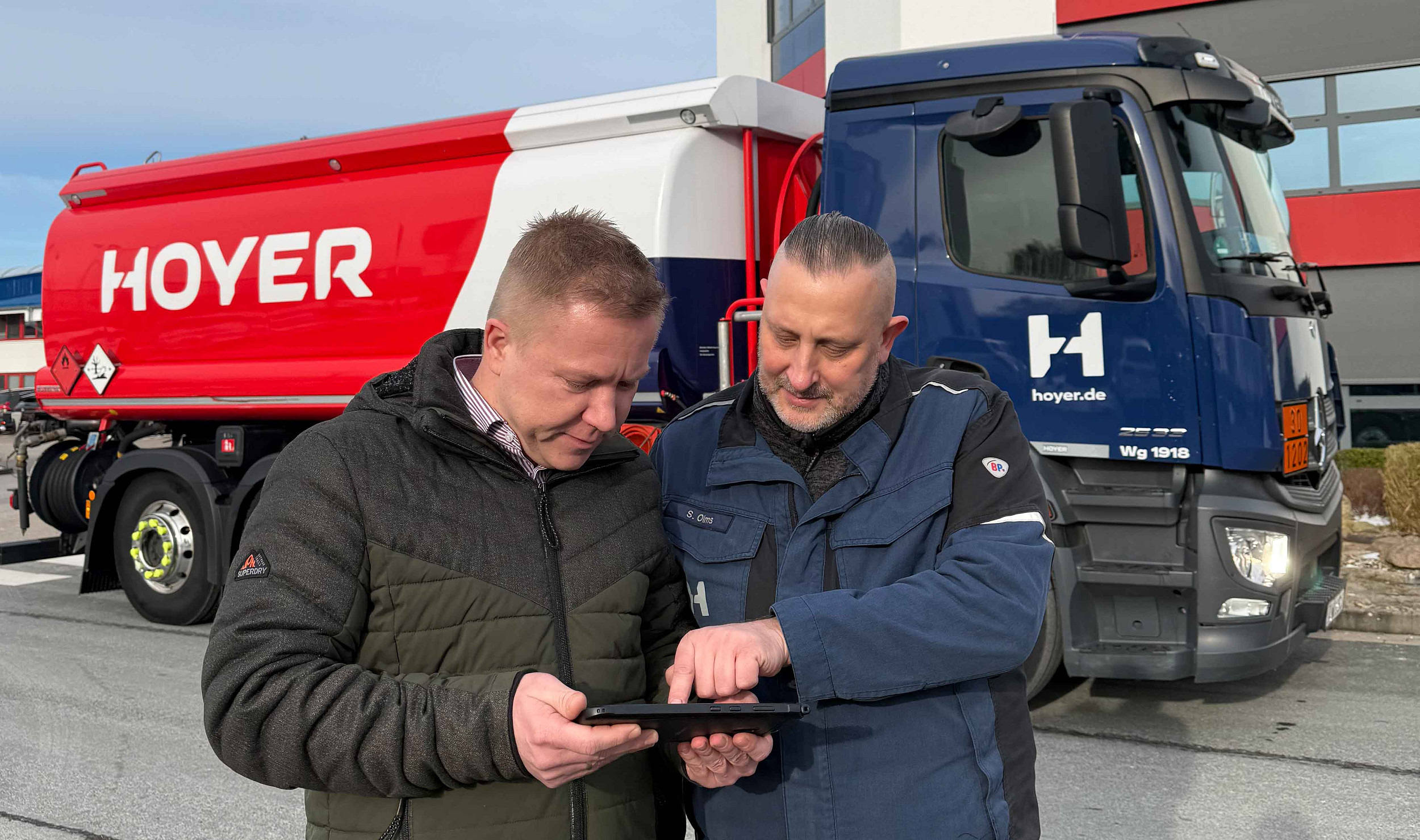 Hoyer verschlankt mit Tablets Arbeitsprozesse der Kraftfahrer