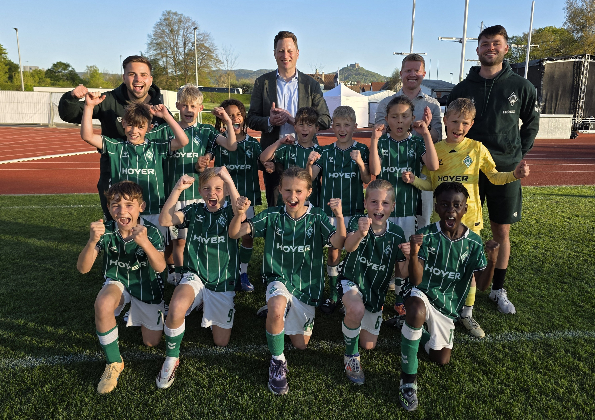 Hoyer und Werder Bremen empfangen Prinz von Preußen