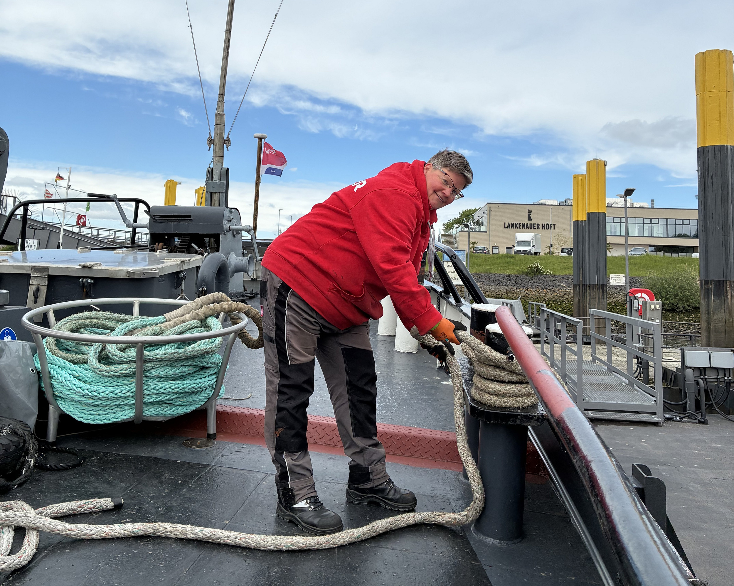 Hoyer zeigt Arbeitsalltag am Tag der Frauen in der Schifffahrt